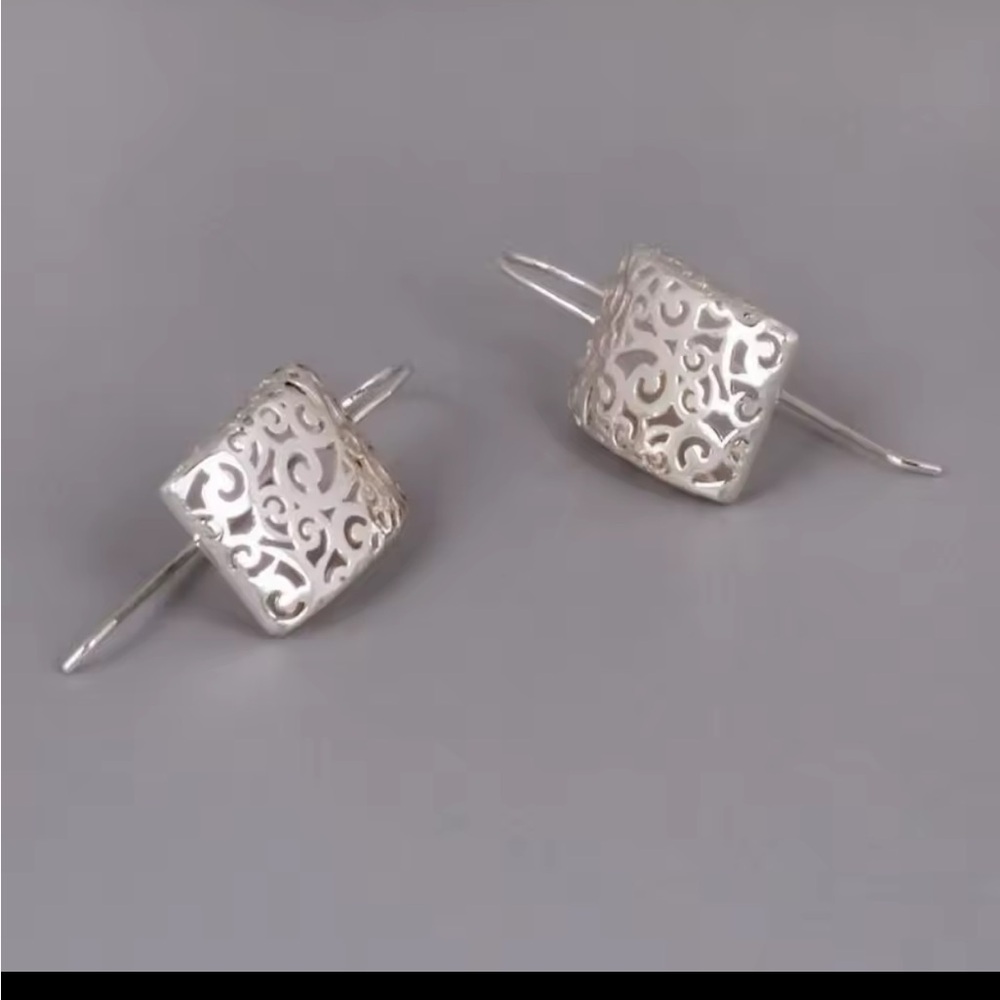 Intricate silver Filigree Earrings
